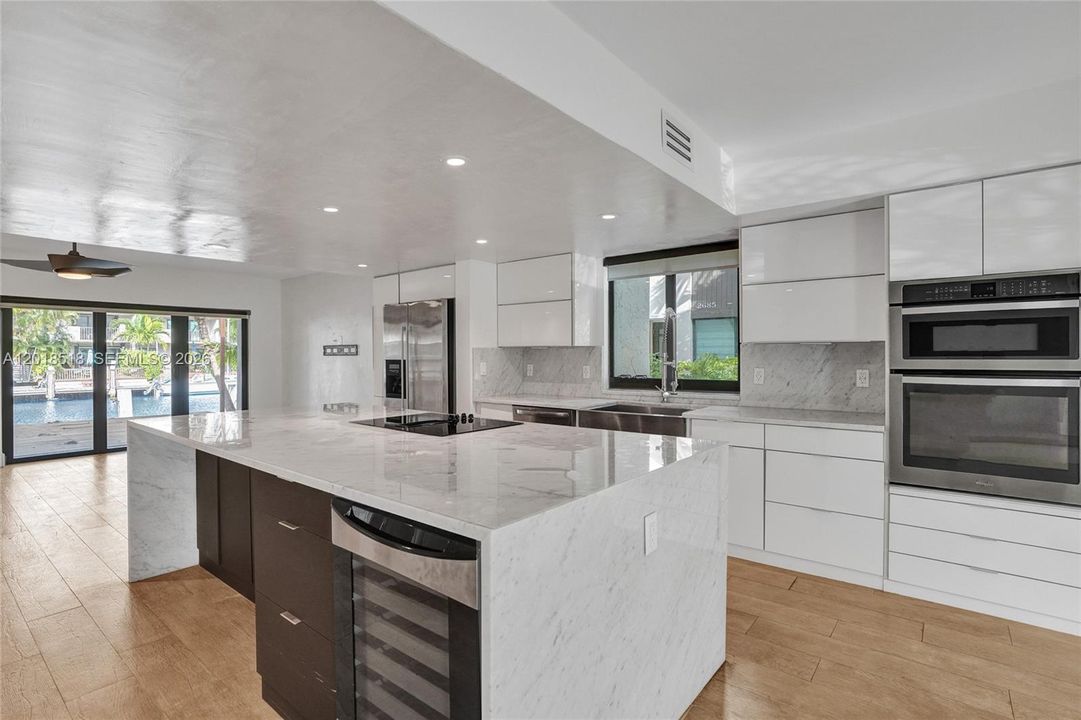 Recently Rented: $4,800 (3 beds, 2 baths, 1590 Square Feet)