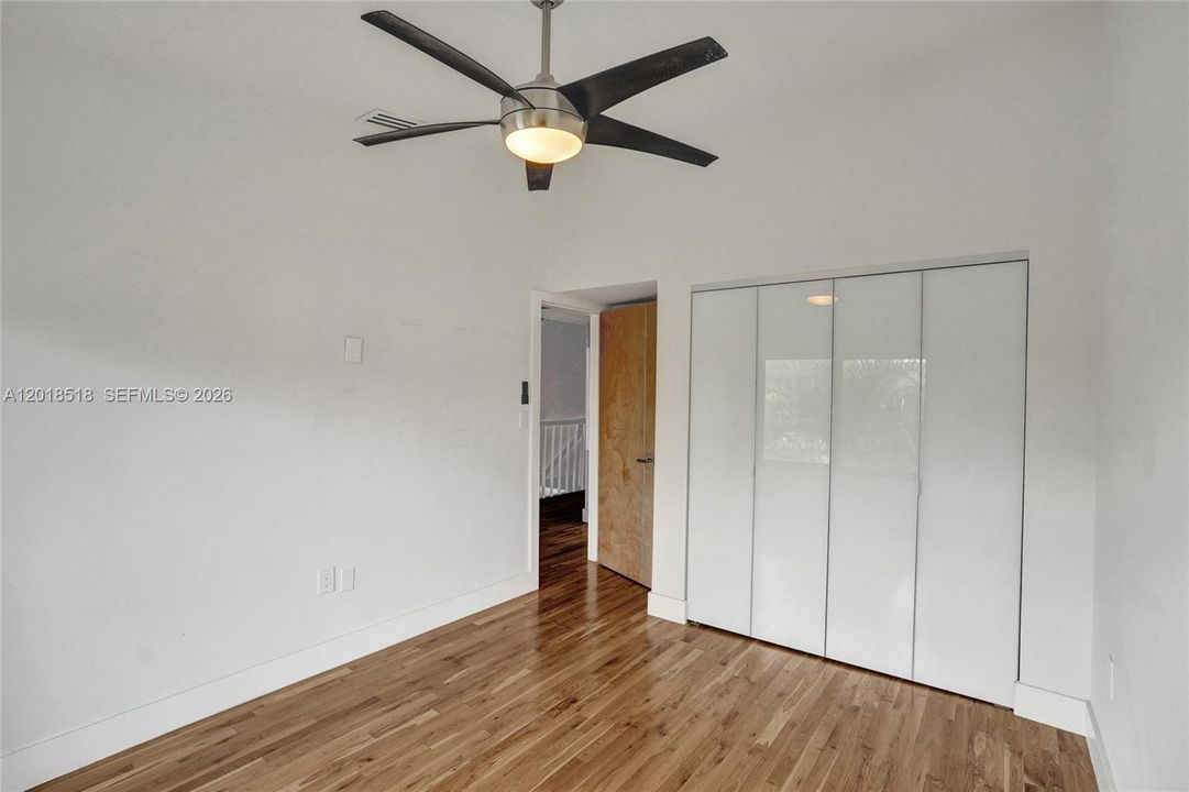 Recently Rented: $4,800 (3 beds, 2 baths, 1590 Square Feet)