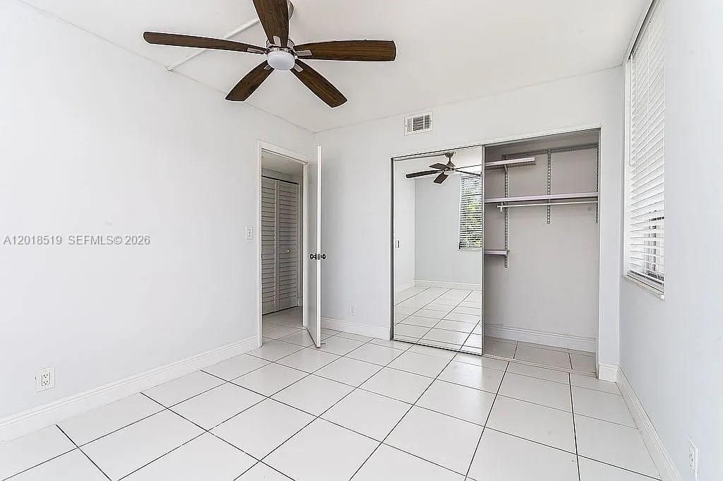 For Sale: $319,900 (3 beds, 2 baths, 1155 Square Feet)