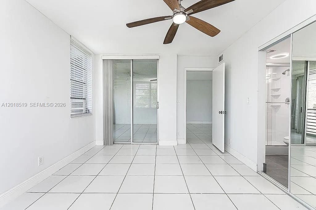 For Sale: $319,900 (3 beds, 2 baths, 1155 Square Feet)
