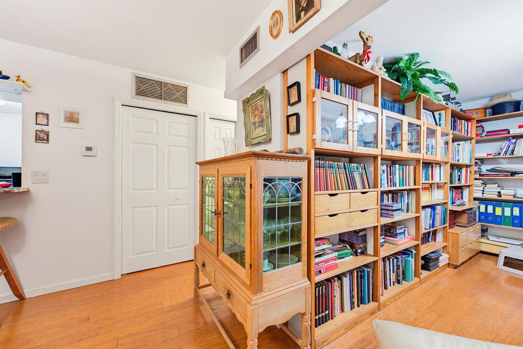 Woolf Realty_728 Ridge Rd (7)