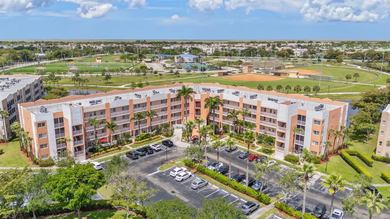 Building -7735 Yardley Dr 103 Tamarac, F