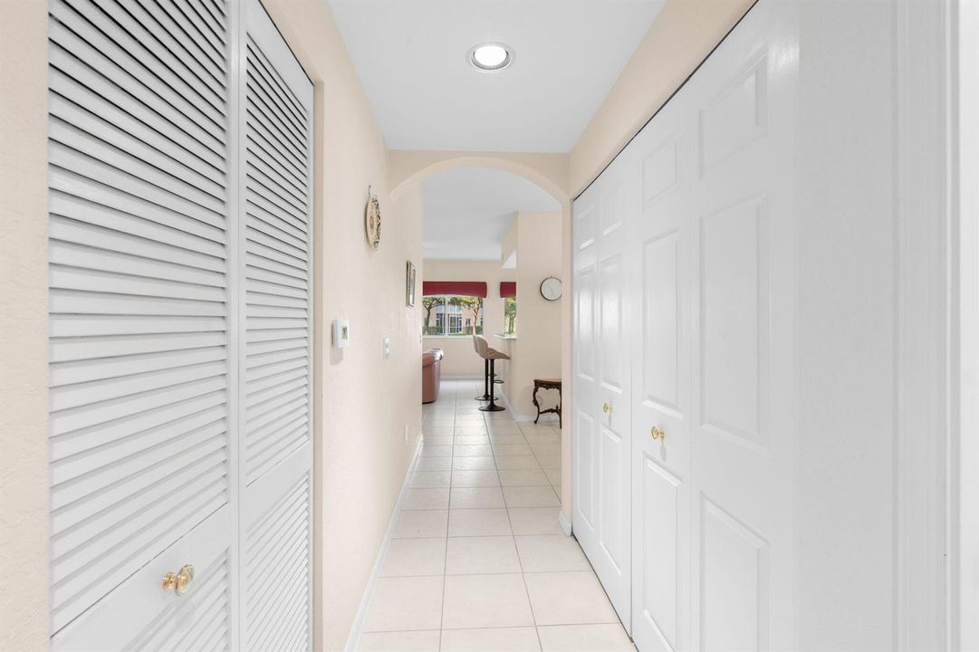 Entrance Hall -7735 Yardley Dr 103 Tamar
