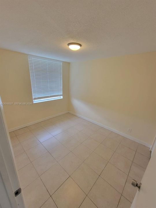 En Venta: $218,000 (2 camas, 2 baños, 832 Pies cuadrados)