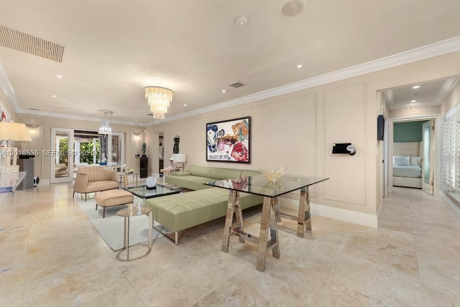 Active With Contract: $2,950,000 (3 beds, 2 baths, 2005 Square Feet)