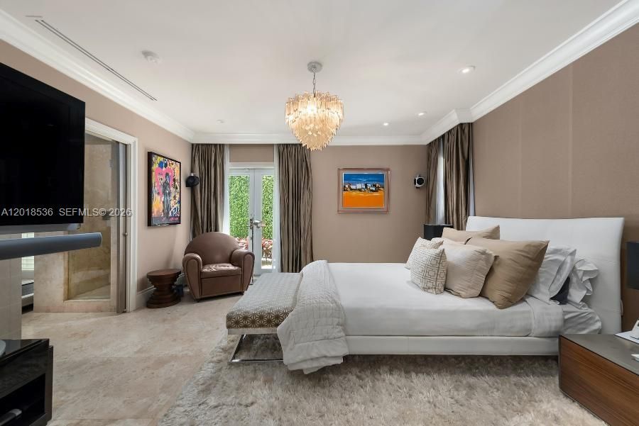 Active With Contract: $2,950,000 (3 beds, 2 baths, 2005 Square Feet)