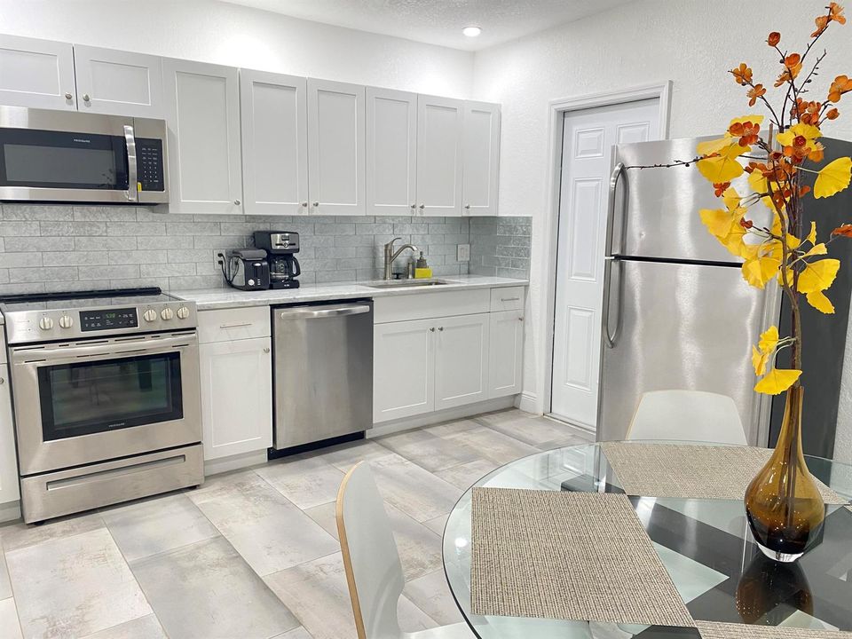 628- Kitchen