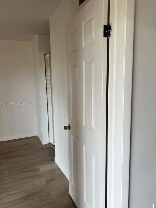 For Sale: $218,000 (2 beds, 2 baths, 820 Square Feet)
