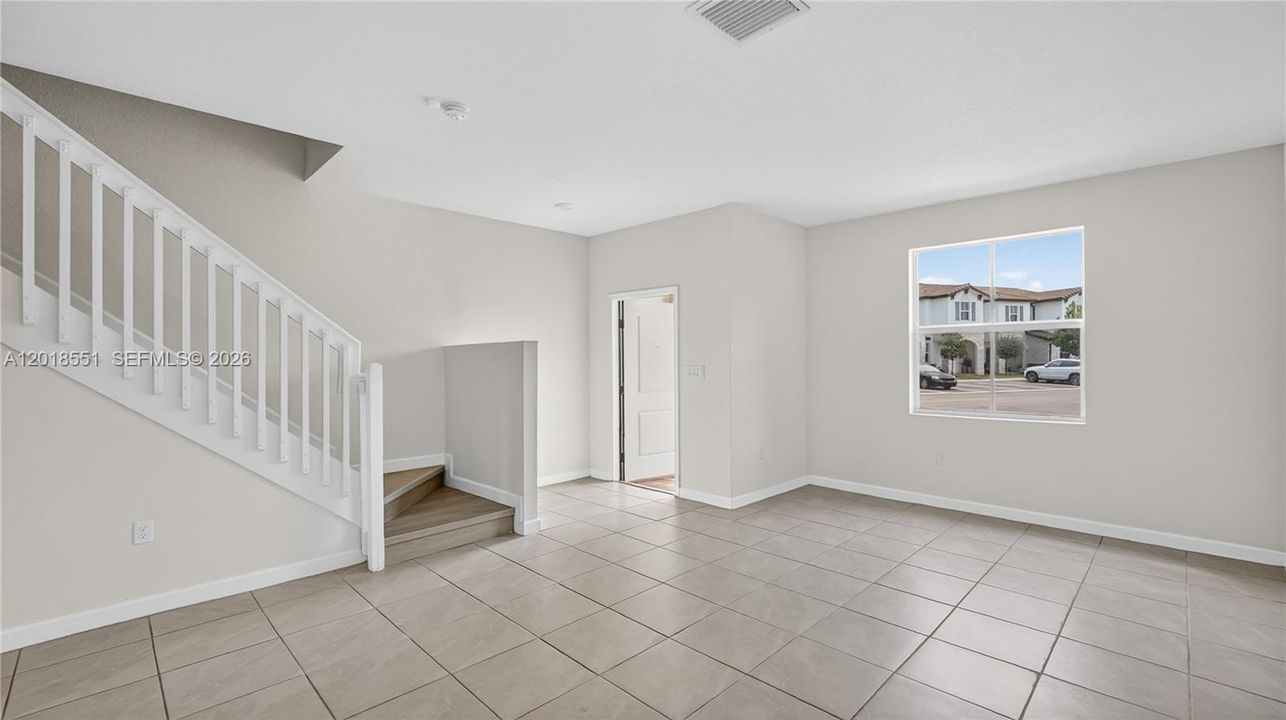 For Sale: $475,000 (3 beds, 2 baths, 1545 Square Feet)