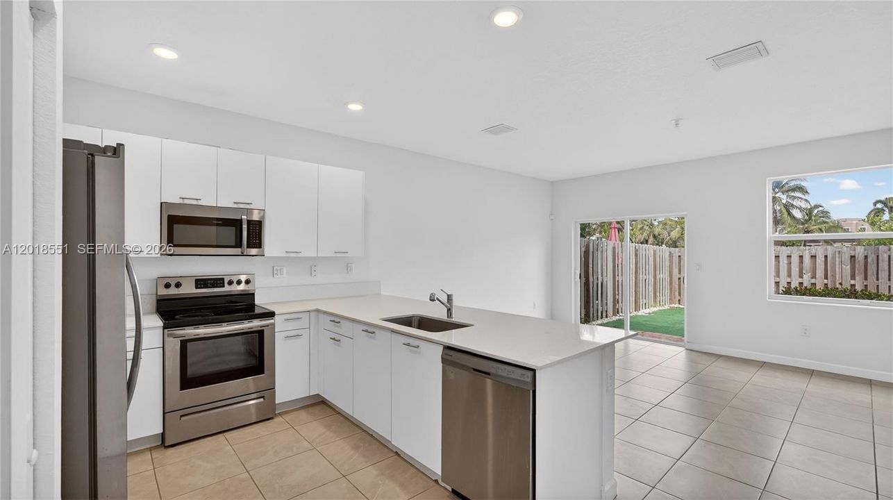 For Sale: $475,000 (3 beds, 2 baths, 1545 Square Feet)