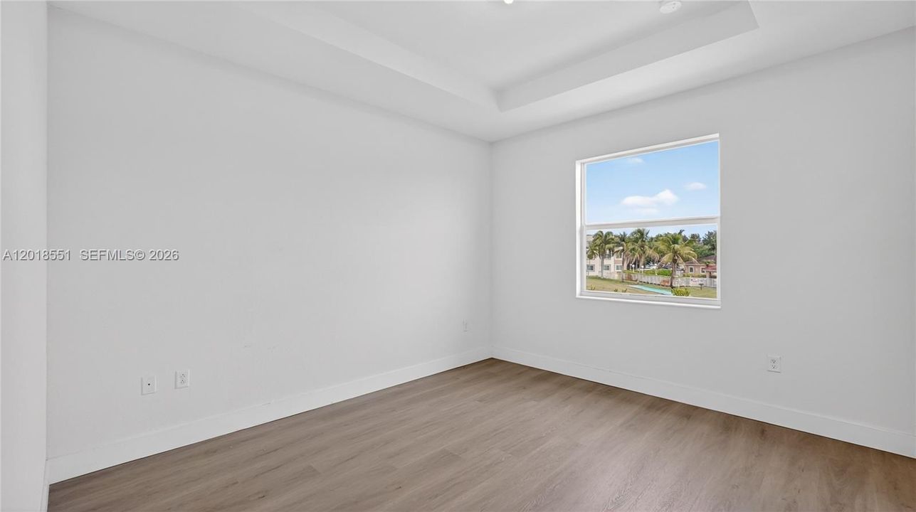 For Sale: $475,000 (3 beds, 2 baths, 1545 Square Feet)