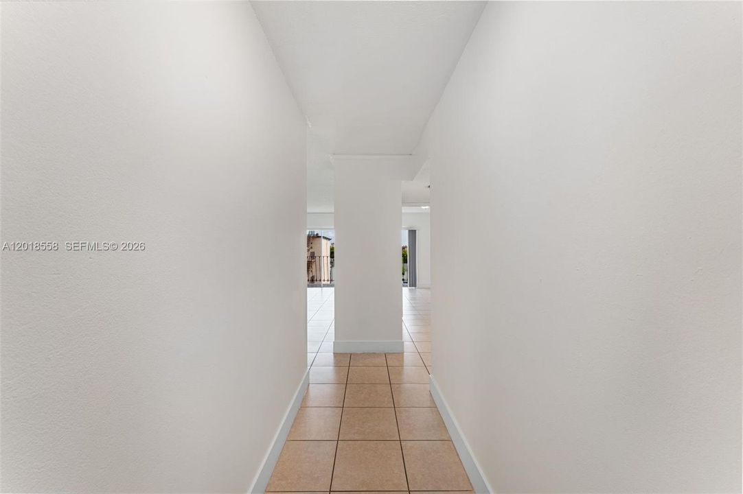 For Sale: $260,000 (2 beds, 2 baths, 1080 Square Feet)