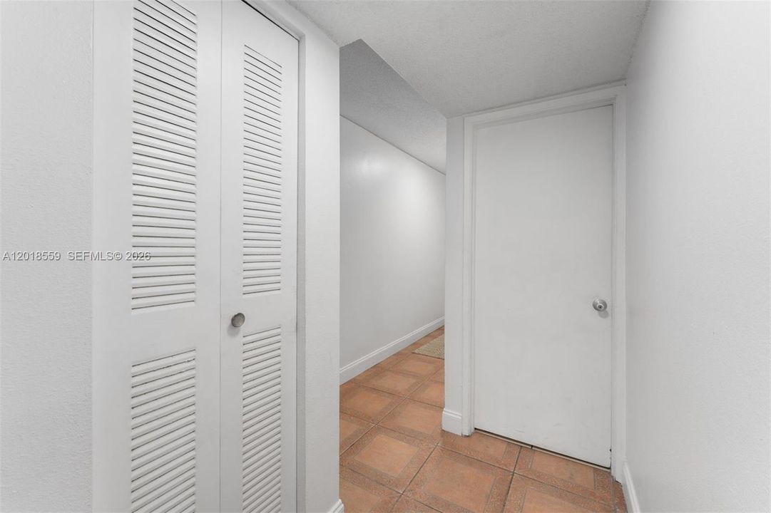 En Venta: $260,000 (2 camas, 2 baños, 1080 Pies cuadrados)