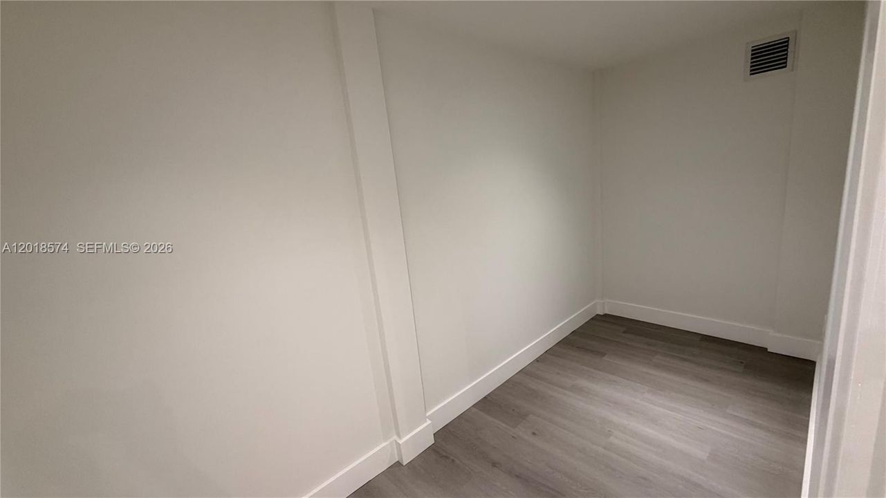 В аренду: $5,399 (0 спален, 0 ванн, 0 Квадратных фут)