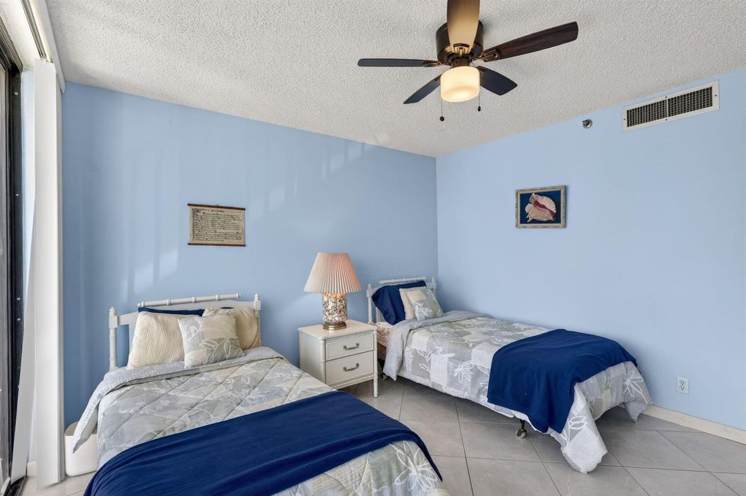 SPARE BEDROOM