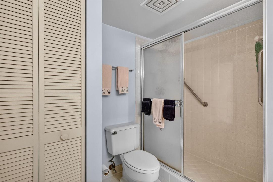 SPARE BATHROOM
