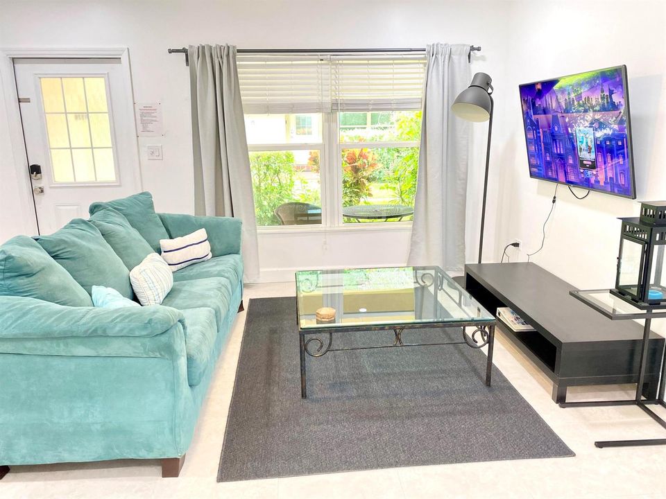 632- Living Room