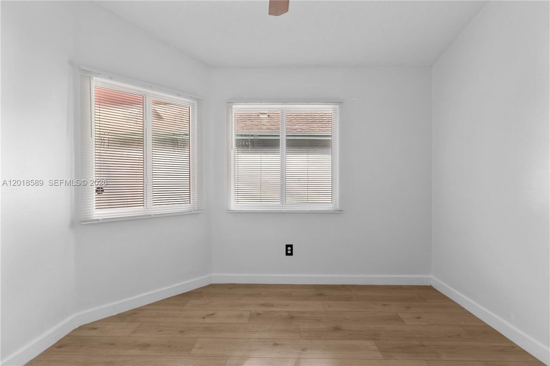 For Sale: $460,000 (3 beds, 2 baths, 1470 Square Feet)
