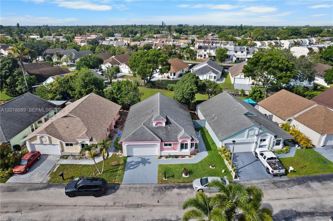 For Sale: $460,000 (3 beds, 2 baths, 1470 Square Feet)