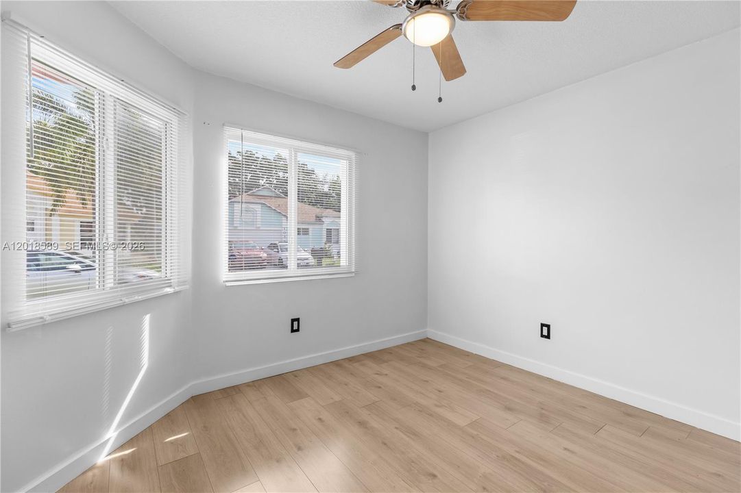 For Sale: $460,000 (3 beds, 2 baths, 1470 Square Feet)