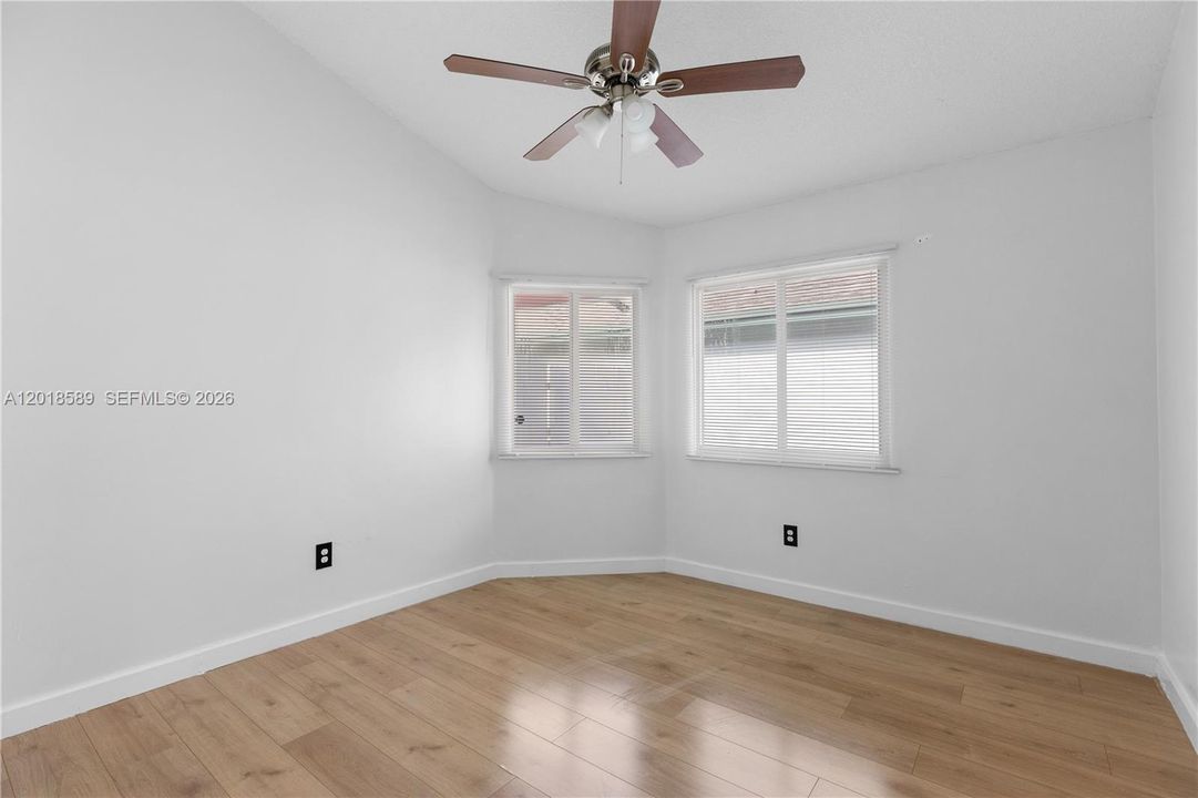 For Sale: $460,000 (3 beds, 2 baths, 1470 Square Feet)