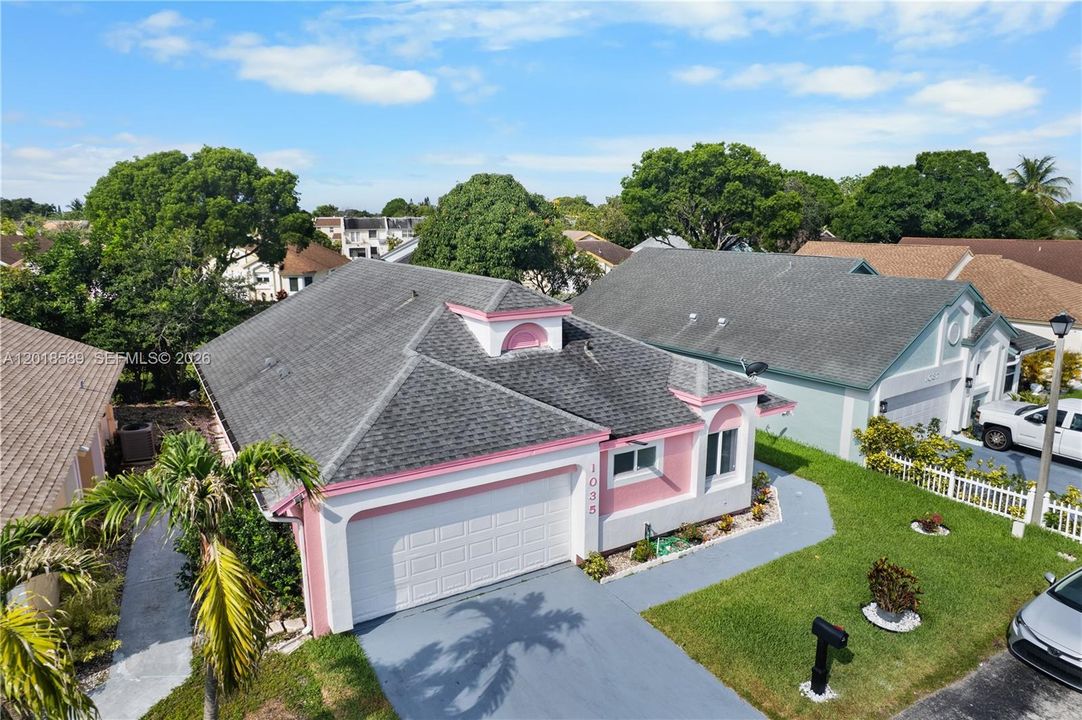 For Sale: $460,000 (3 beds, 2 baths, 1470 Square Feet)