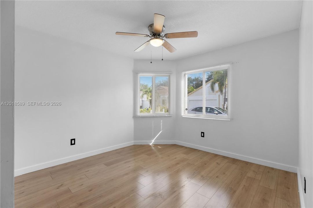 For Sale: $460,000 (3 beds, 2 baths, 1470 Square Feet)