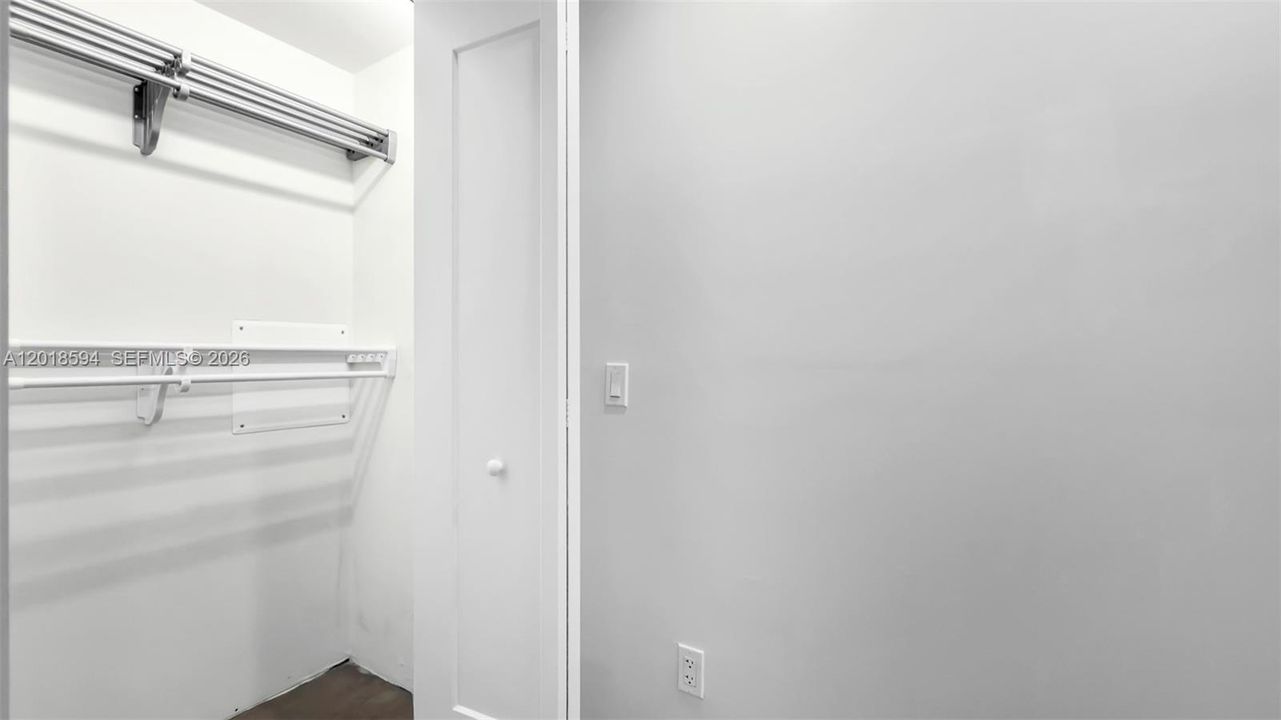 Activo con contrato: $1,600 (0 camas, 1 baños, 600 Pies cuadrados)