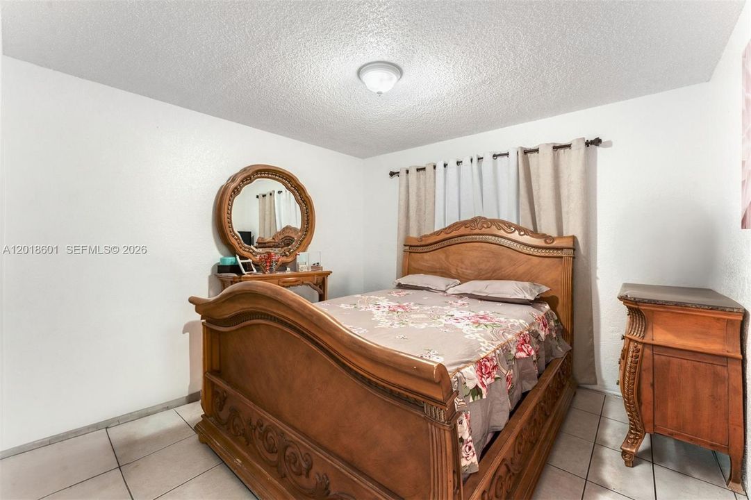 En Venta: $225,000 (2 camas, 1 baños, 696 Pies cuadrados)