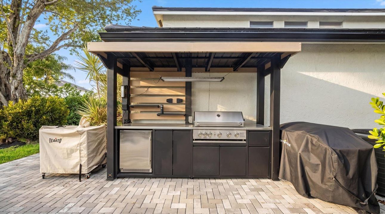 Summer Kitchen