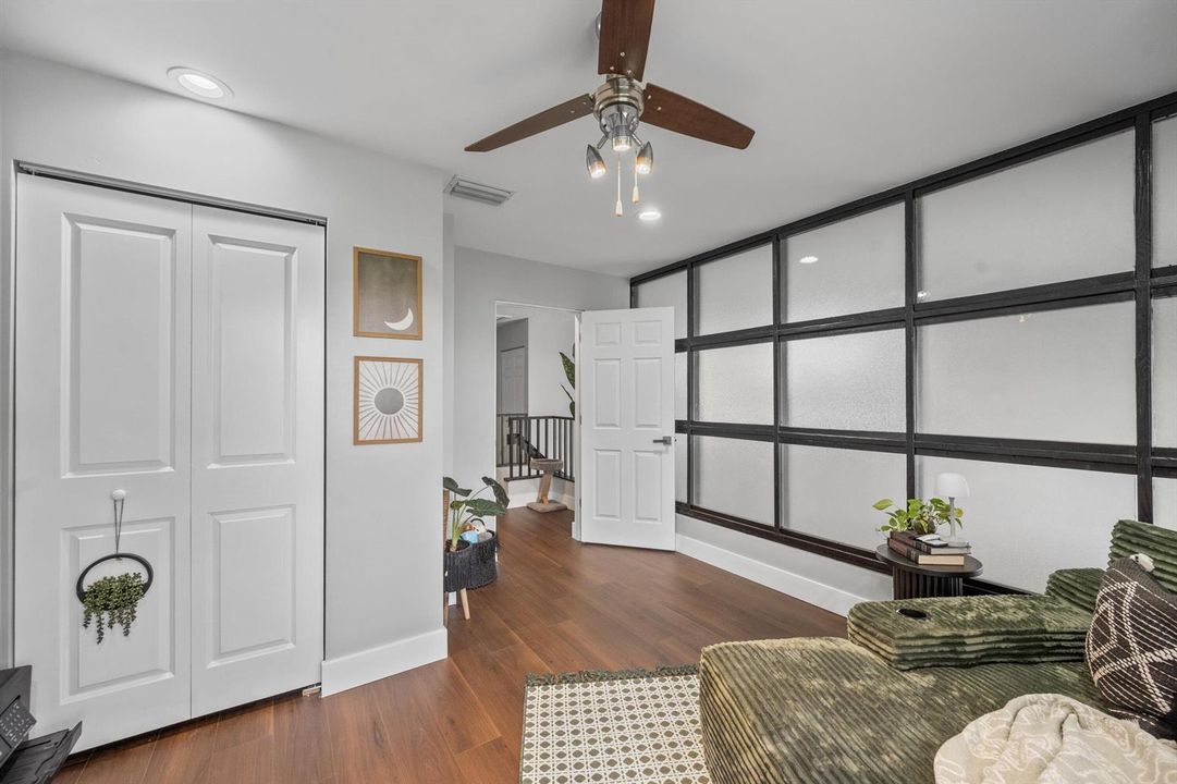 Bedroom 2/Office