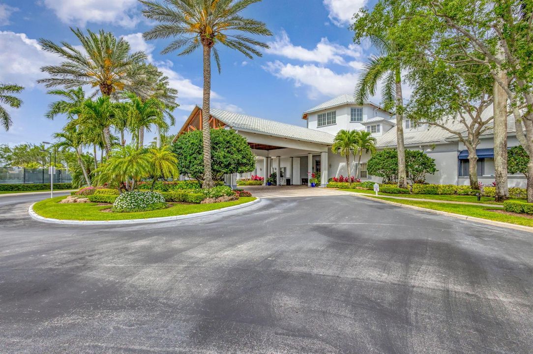 Club House & Amenities