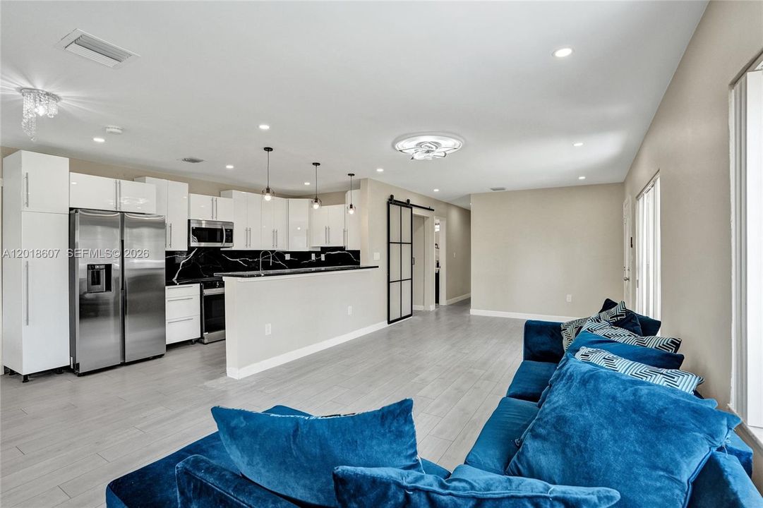 living/dining area
