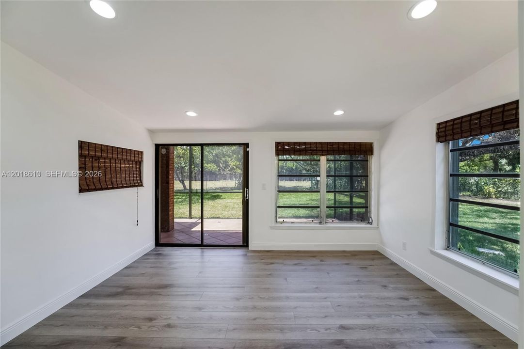 For Sale: $1,640,000 (5 beds, 3 baths, 2902 Square Feet)