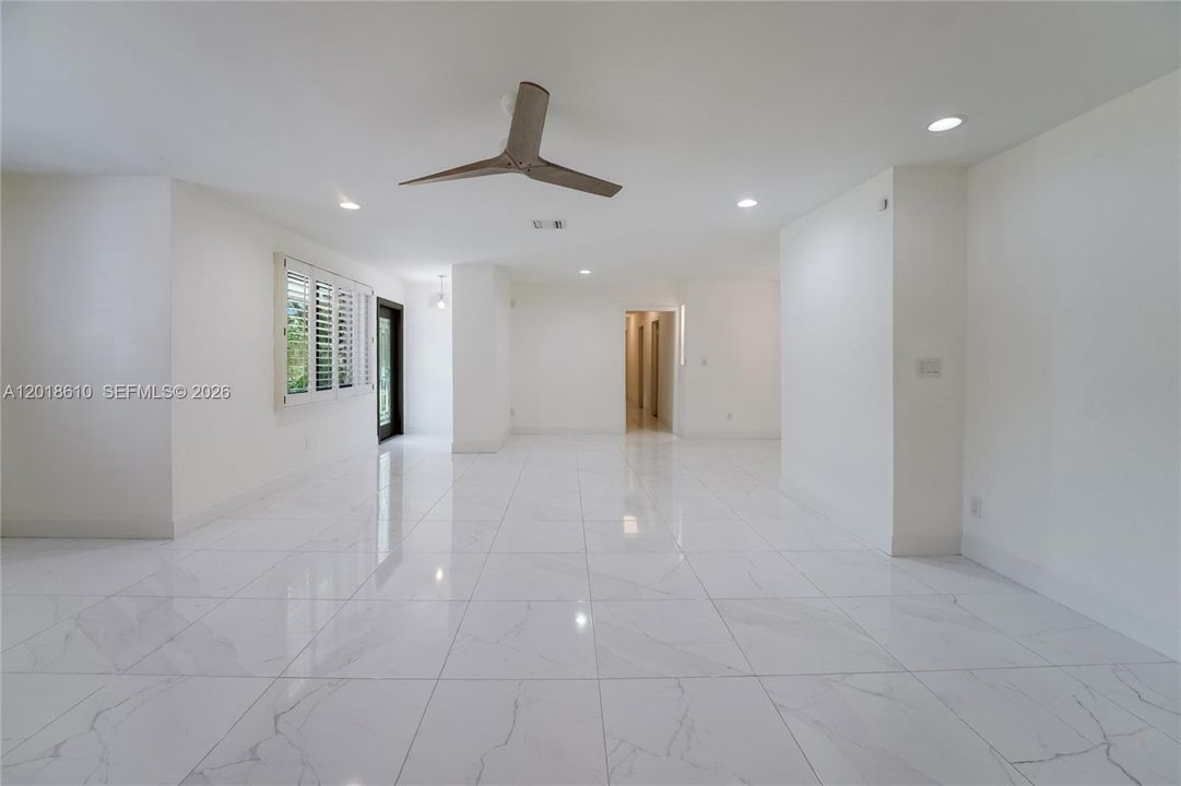For Sale: $1,640,000 (5 beds, 3 baths, 2902 Square Feet)