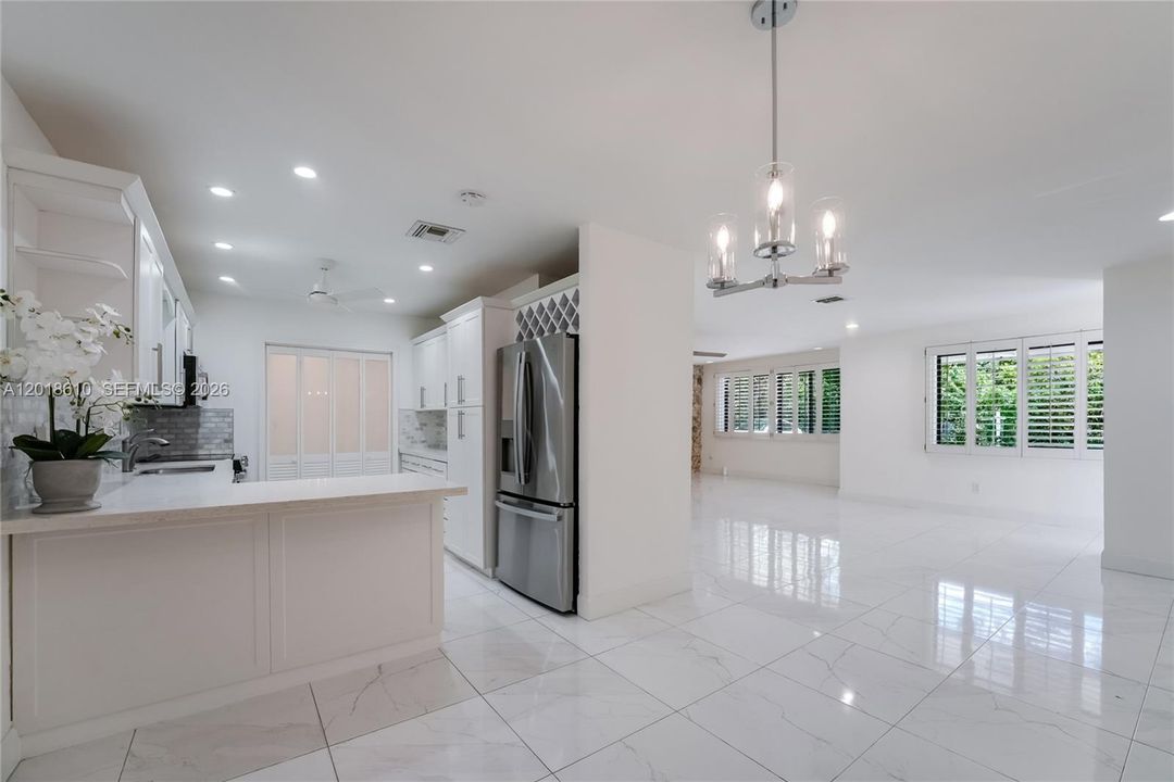For Sale: $1,640,000 (5 beds, 3 baths, 2902 Square Feet)