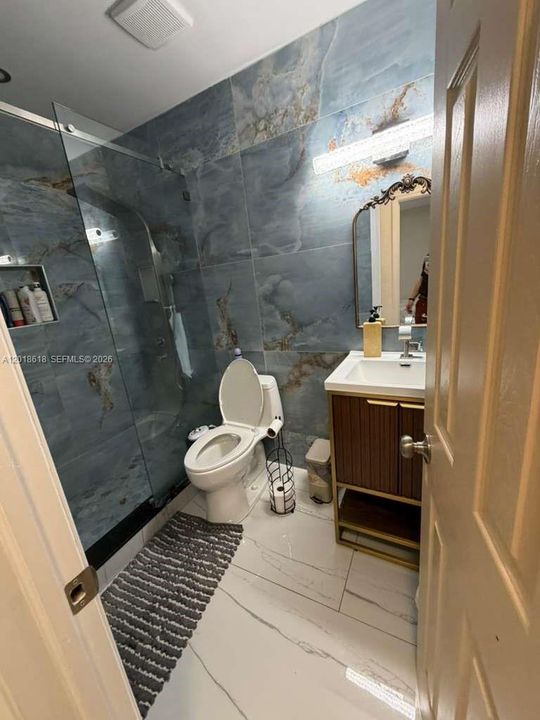В аренду: $4,400 (4 спален, 3 ванн, 2198 Квадратных фут)