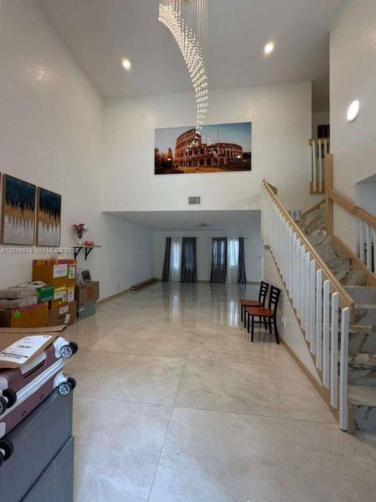 В аренду: $4,400 (4 спален, 3 ванн, 2198 Квадратных фут)