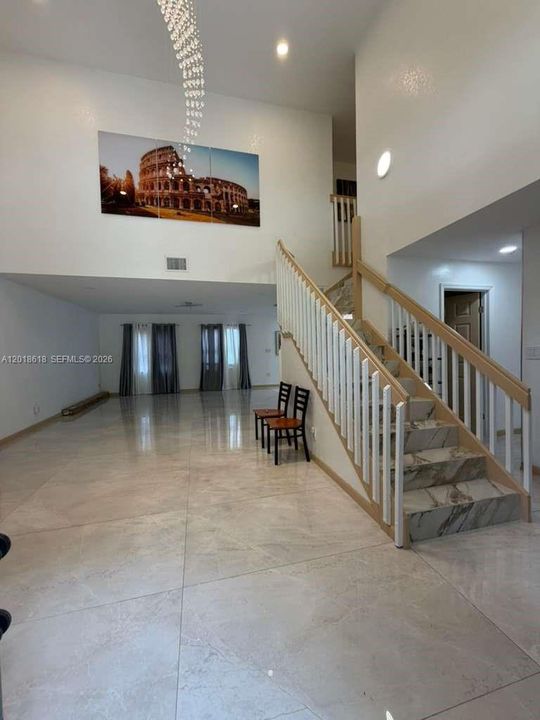 В аренду: $4,400 (4 спален, 3 ванн, 2198 Квадратных фут)