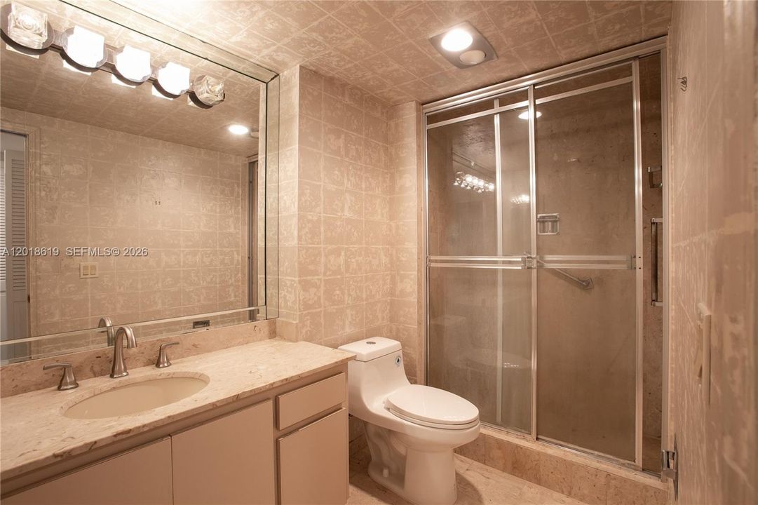 For Sale: $250,000 (2 beds, 3 baths, 1950 Square Feet)