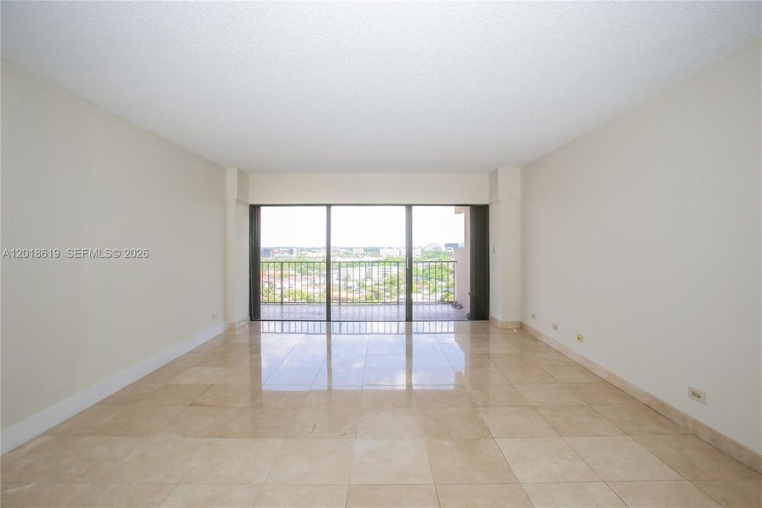 For Sale: $250,000 (2 beds, 3 baths, 1950 Square Feet)