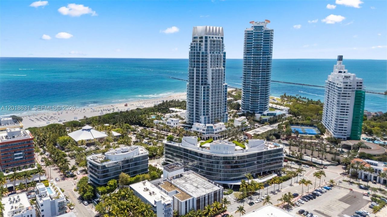 For Sale: $1,299,000 (1 beds, 1 baths, 818 Square Feet)