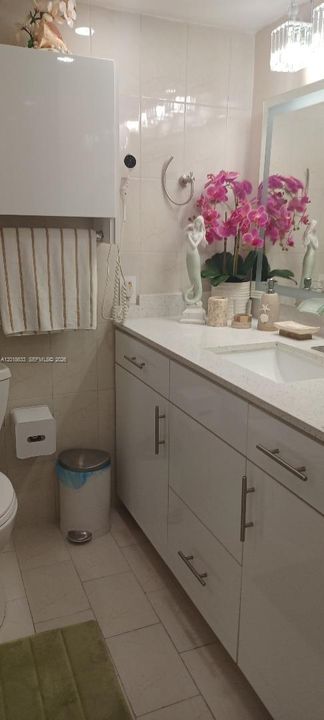 For Sale: $294,900 (3 beds, 2 baths, 1240 Square Feet)