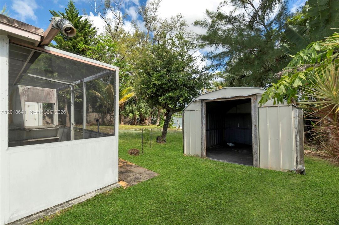Active With Contract: $375,000 (3 beds, 2 baths, 1197 Square Feet)