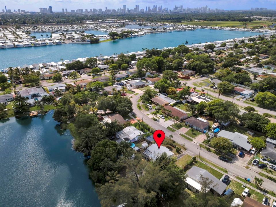 Active With Contract: $375,000 (3 beds, 2 baths, 1197 Square Feet)