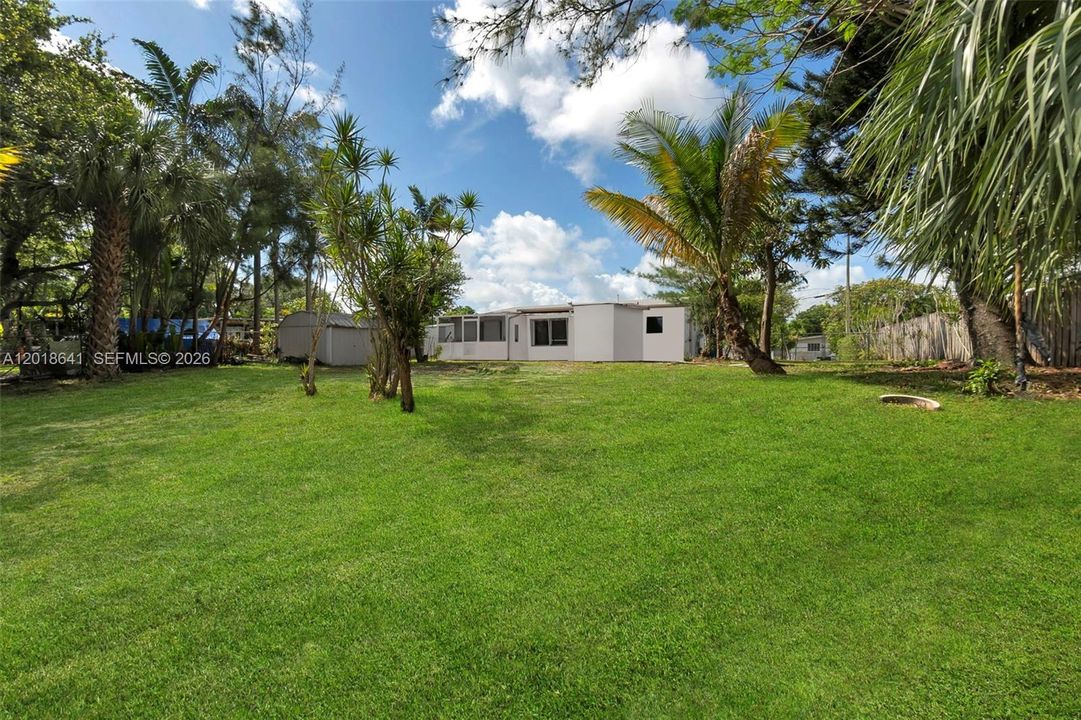 Active With Contract: $375,000 (3 beds, 2 baths, 1197 Square Feet)