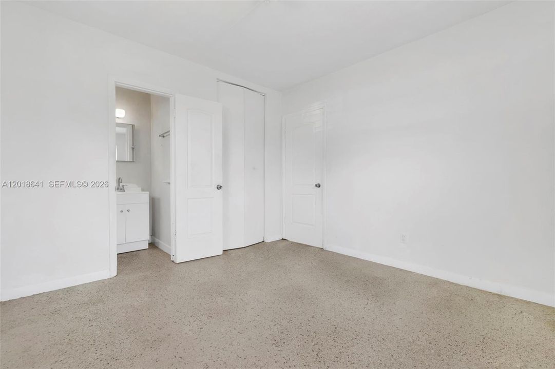 Active With Contract: $375,000 (3 beds, 2 baths, 1197 Square Feet)