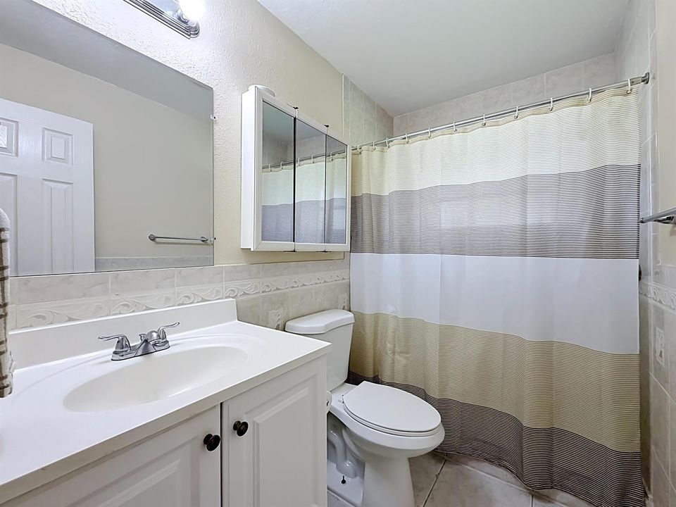 7210 NW 77th Street-45