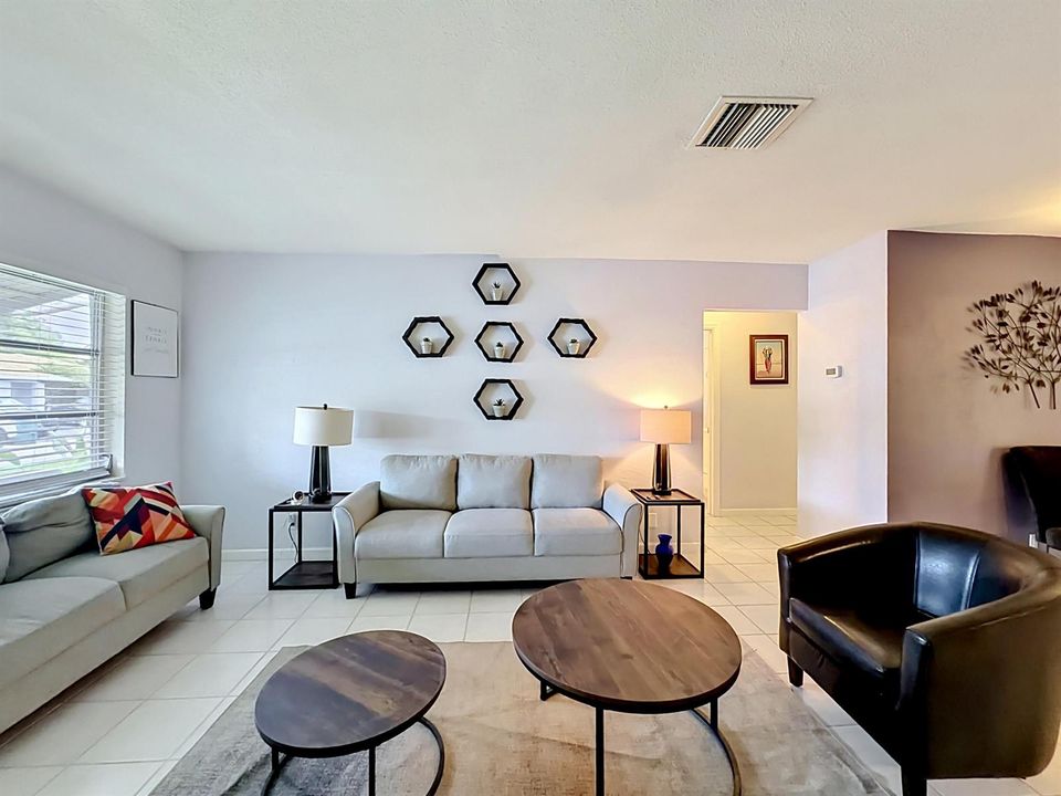 7210 NW 77th Street-20