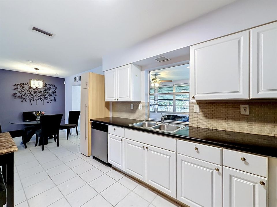 7210 NW 77th Street-31 (1)